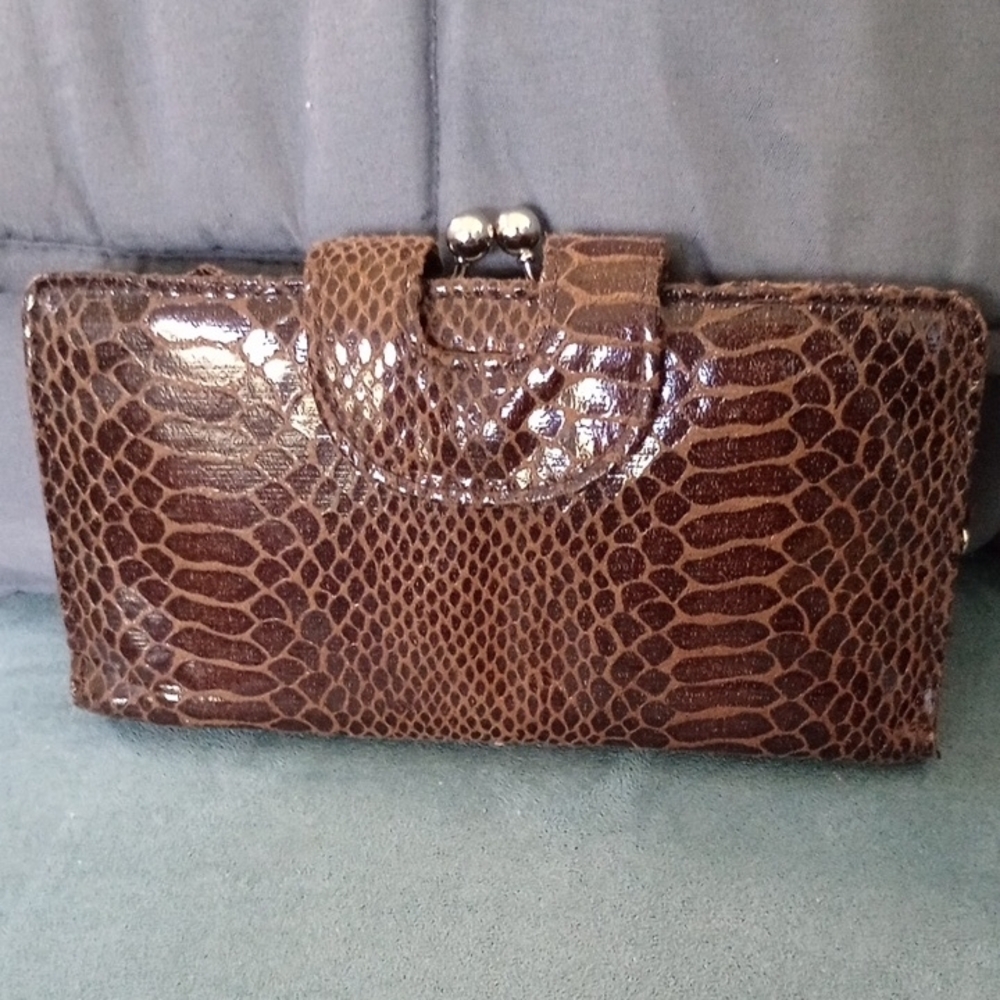 Brown Snakeskin Women's Clutch, Pre-owned .